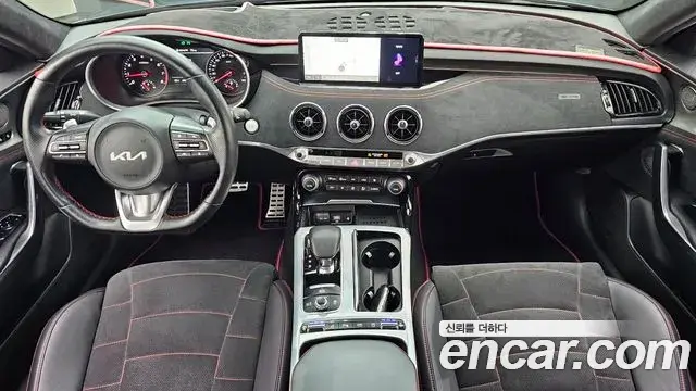 Kia Stinger 2022 — Şəkil 7/20