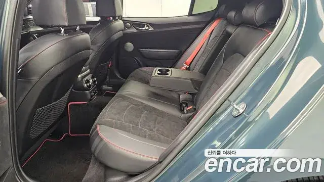 Kia Stinger 2022 — Şəkil 12/20