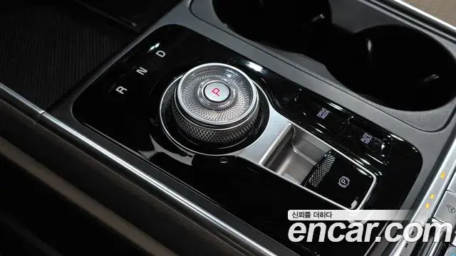 Kia Carnival 2024 — Photo 9/20