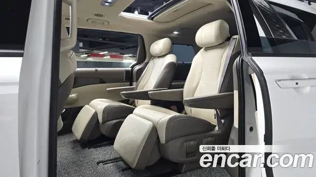 Kia Carnival 2024 — Photo 11/20