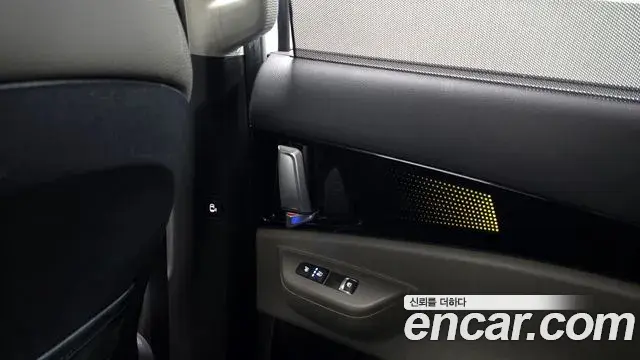 Kia Carnival 2024 — Photo 19/20