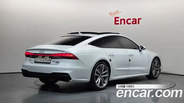 Audi A7 2020 — Photo 2/20