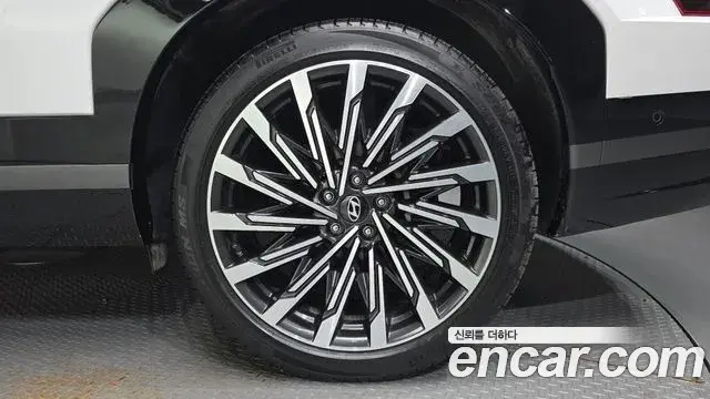 Hyundai Santa Fe 2024 — Photo 5/20