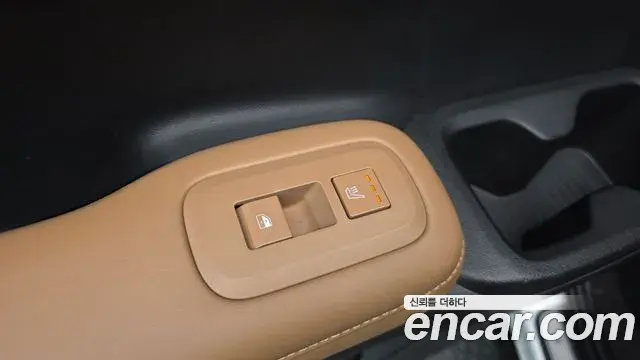 Hyundai Santa Fe 2024 — Photo 16/20