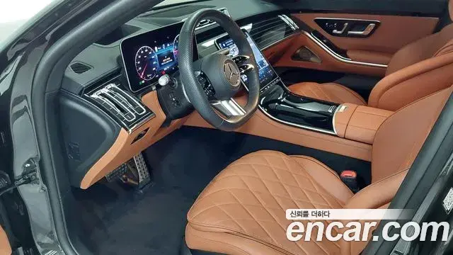 Mercedes-Benz S-Class 2025 — Photo 13/17