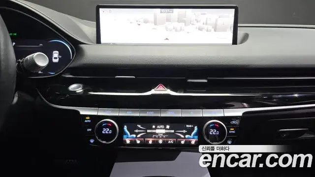 Genesis Electrified G80 2022 — Şəkil 14/20