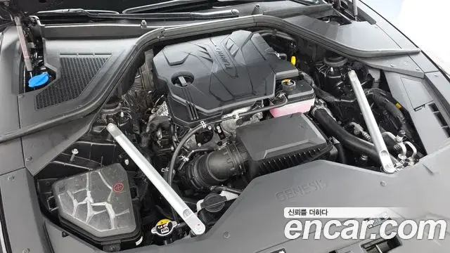 Genesis Electrified G80 2024 — Photo 6/20