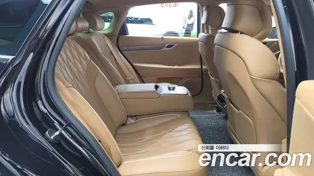 Genesis Electrified G80 2024 — Photo 11/20
