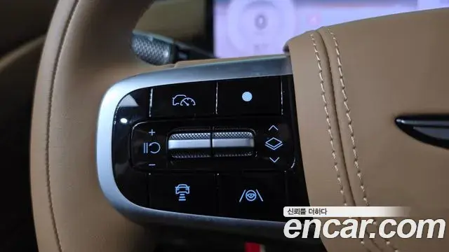 Genesis Electrified G80 2024 — Photo 17/20