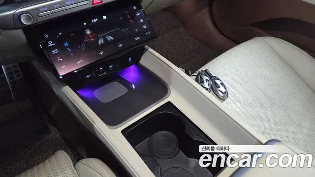 Hyundai Grandeur 2023 — Фото 8/20
