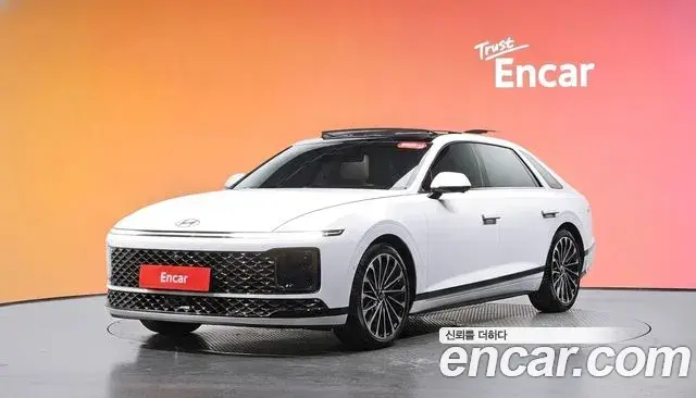 Hyundai Grandeur 2023 — Фото 1/20