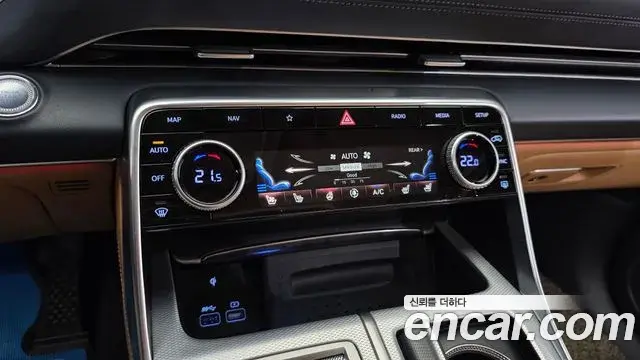 Genesis GV80 2021 — Şəkil 17/20