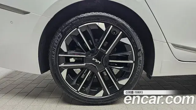 Kia K8 2024 — Photo 5/20