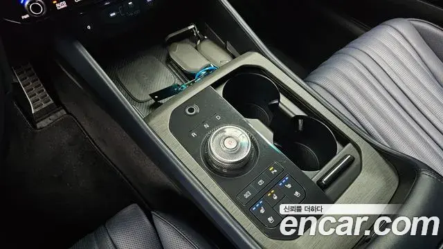 Kia K8 2024 — Photo 9/20
