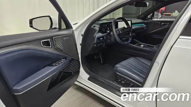 Kia K8 2024 — Photo 10/20