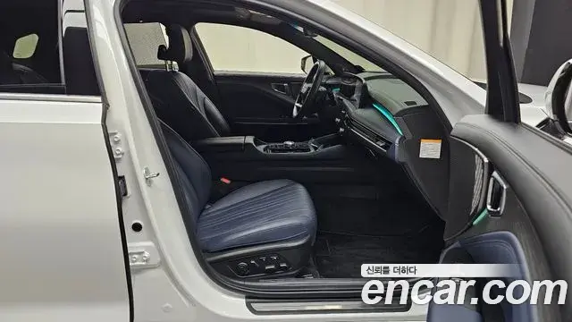 Kia K8 2024 — Photo 11/20
