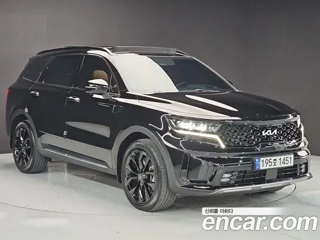 Kia Sorento 2023 — Photo 1/20