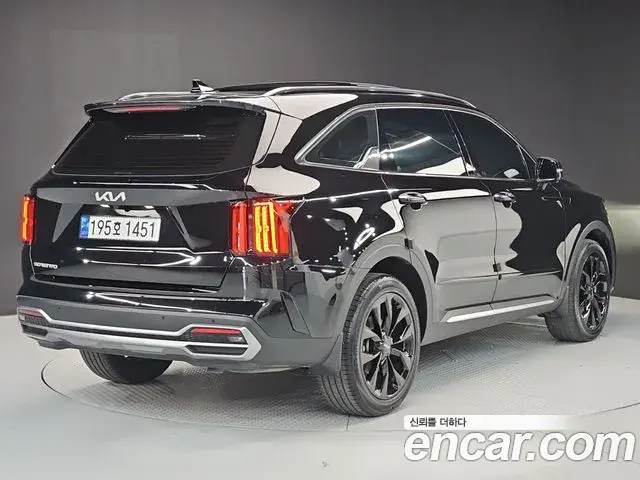 Kia Sorento 2023 — Photo 3/20