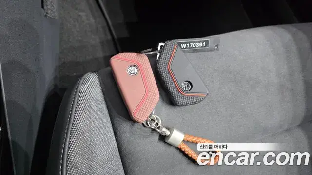 Volkswagen Golf 2025 — Photo 17/20