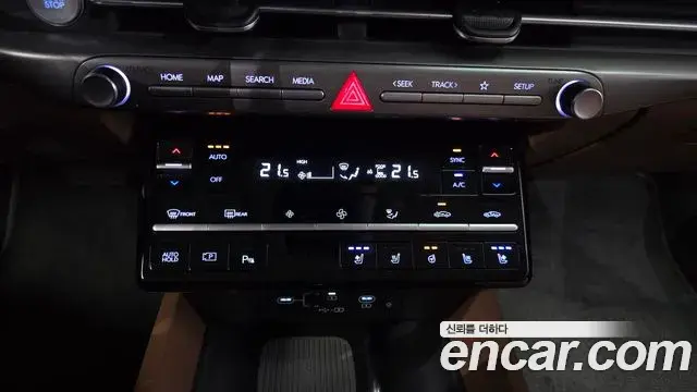 Hyundai Grandeur 2023 — Şəkil 18/20