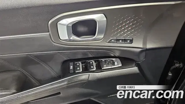 Kia Sorento 2022 — Photo 14/20