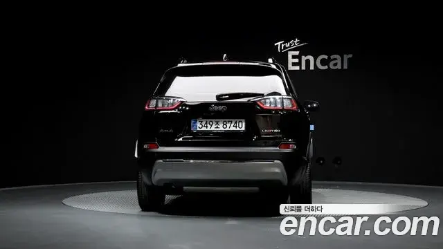 Jeep Cherokee 2022 — Photo 3/20