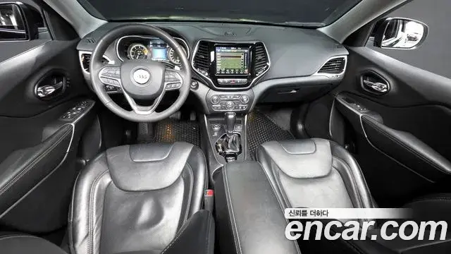 Jeep Cherokee 2022 — Photo 14/20