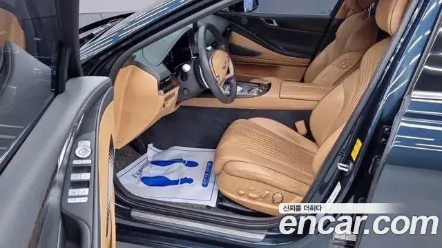 Genesis Electrified G80 2022 — Photo 7/18