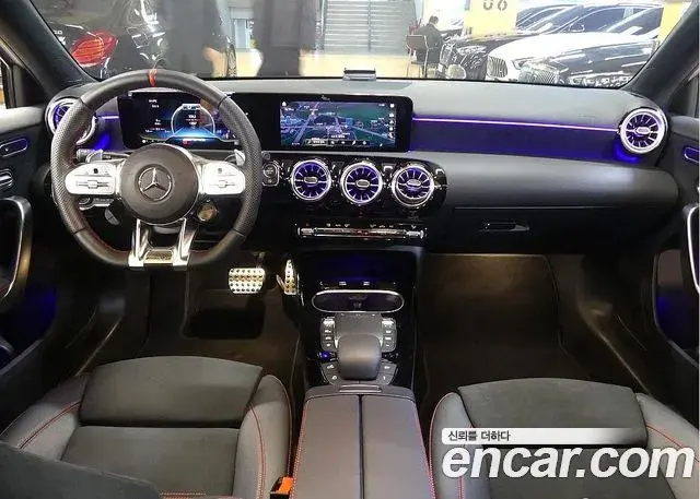 Mercedes-Benz A-Class 2023 — Photo 9/20