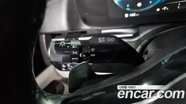 Kia Carnival 2020 — Şəkil 18/20