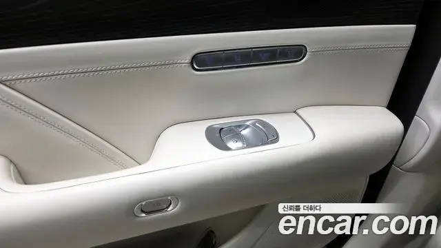 Genesis G90 2023 — ფოტო 13/20