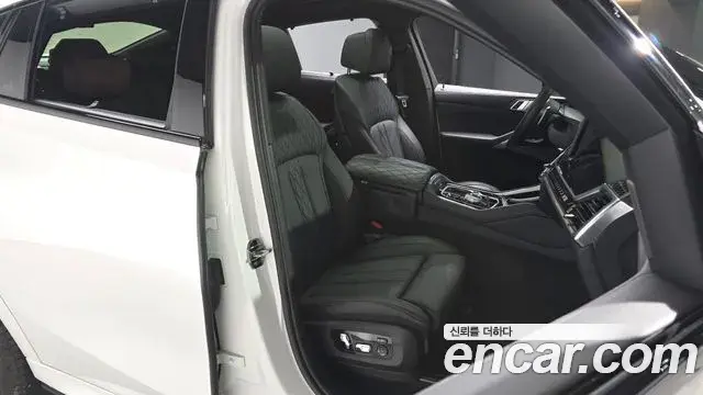 BMW X6 2025 — Photo 10/20