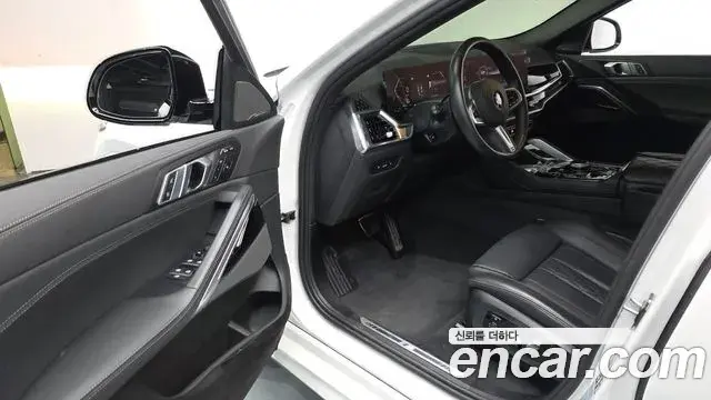 BMW X6 2025 — Photo 12/20