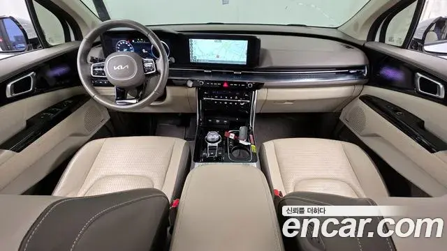 Kia Carnival 2021 — Photo 9/20