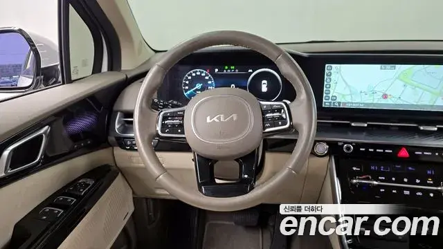 Kia Carnival 2021 — Photo 12/20