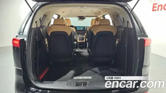 Kia Carnival 2022 — Photo 6/20