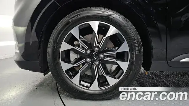 Kia Carnival 2023 — Şəkil 5/20