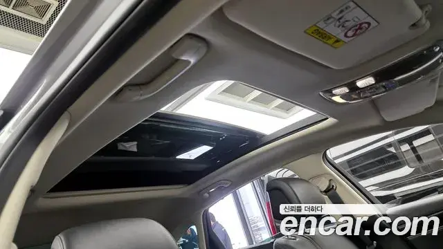 Genesis Electrified G80 2024 — Photo 17/20