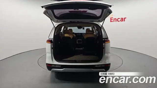 Kia Carnival 2021 — Photo 20/20