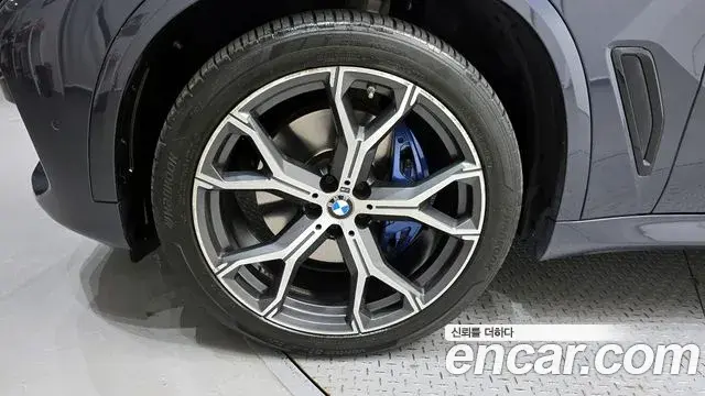 BMW X5 2022 — Фото 4/20