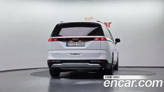 Kia Carnival 2022 — Photo 4/20