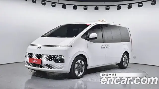 Hyundai Staria, 2023