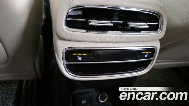 Genesis GV80 2020 — Photo 19/20