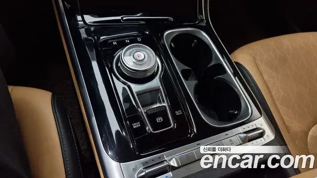 Kia Carnival 2021 — Фото 9/20