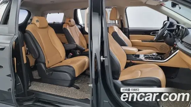 Kia Carnival 2021 — Фото 10/20