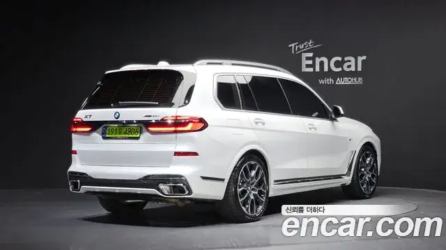 BMW X7 2024 — ფოტო 19/20