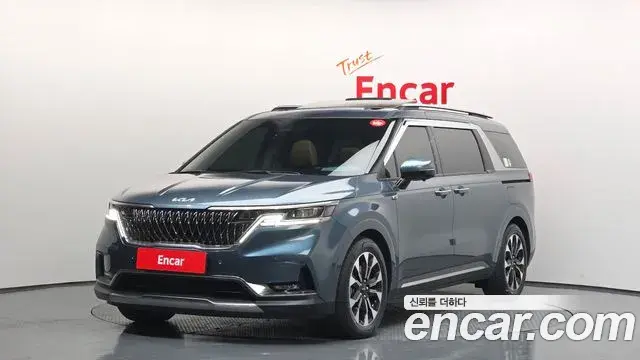 Kia Carnival 2022 — Фото 1/20
