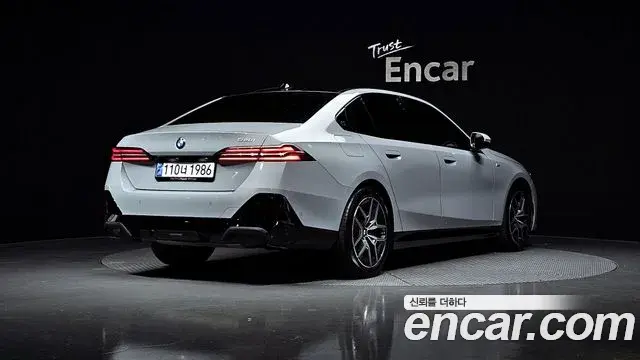 BMW 5 Series 2025 — Şəkil 2/20
