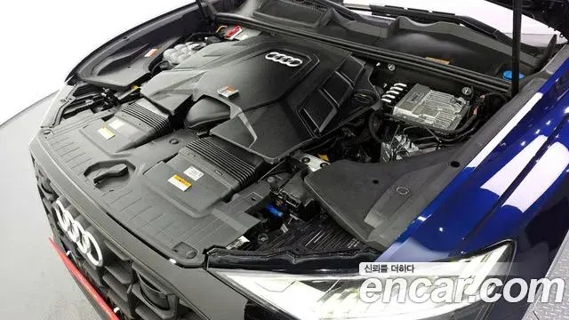 Audi Q7 2022 — Photo 6/20
