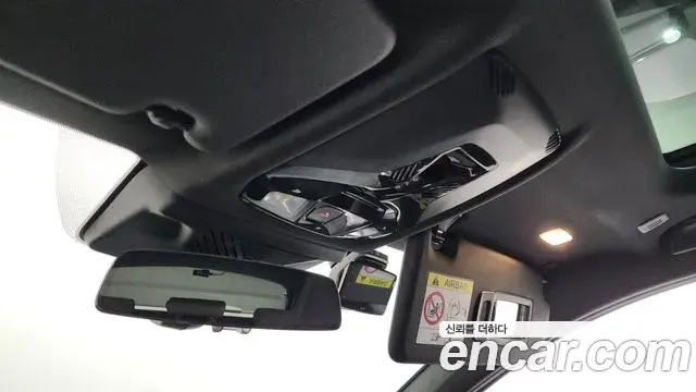 BMW 1 Series 2025 — Photo 17/20